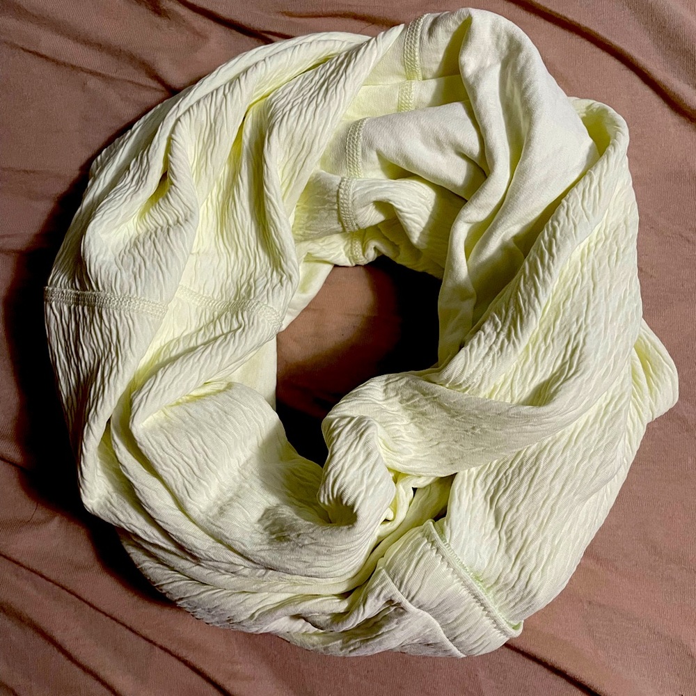Lululemon Green Infinity Scarf